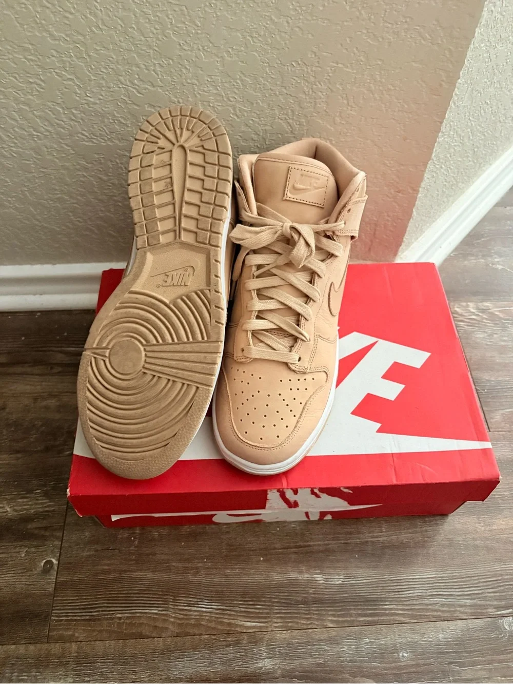 Nike Women’s Dunk Vachetta Tan